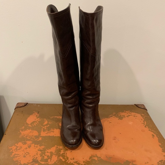 Brown Frye knee high boot, size 8.5 - Picture 2 of 8